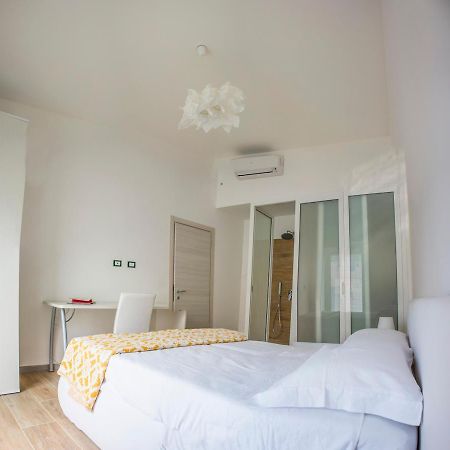 La Casa Di Penelope B&B E Noleggio Bici Elettriche 伊斯皮卡 外观 照片