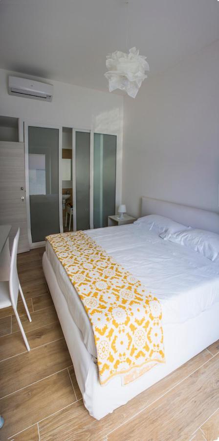 La Casa Di Penelope B&B E Noleggio Bici Elettriche 伊斯皮卡 外观 照片