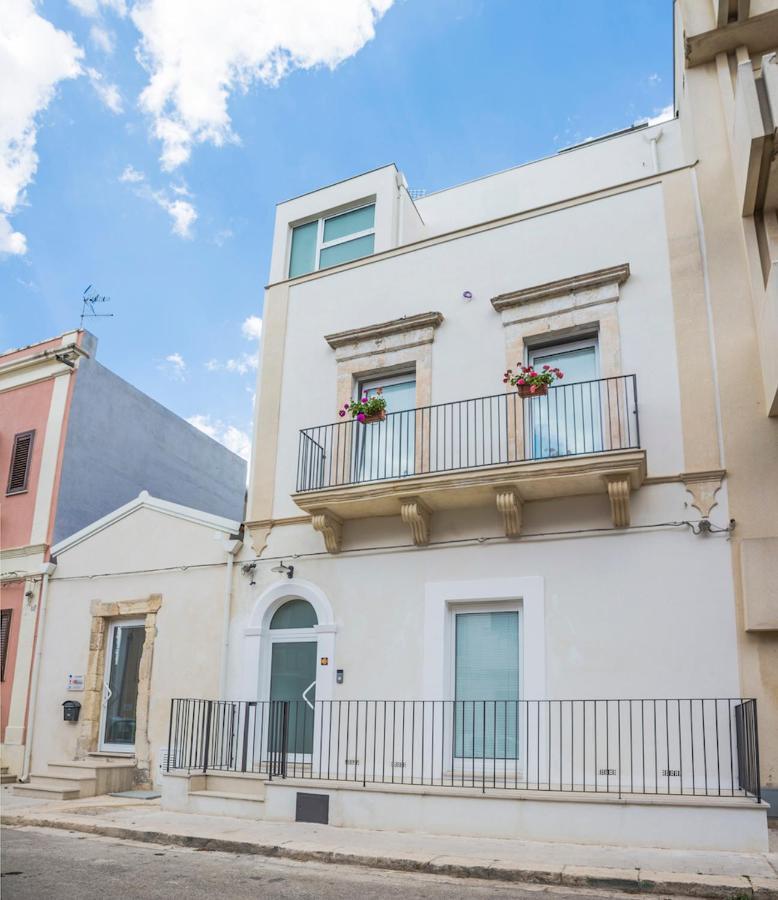 La Casa Di Penelope B&B E Noleggio Bici Elettriche 伊斯皮卡 外观 照片