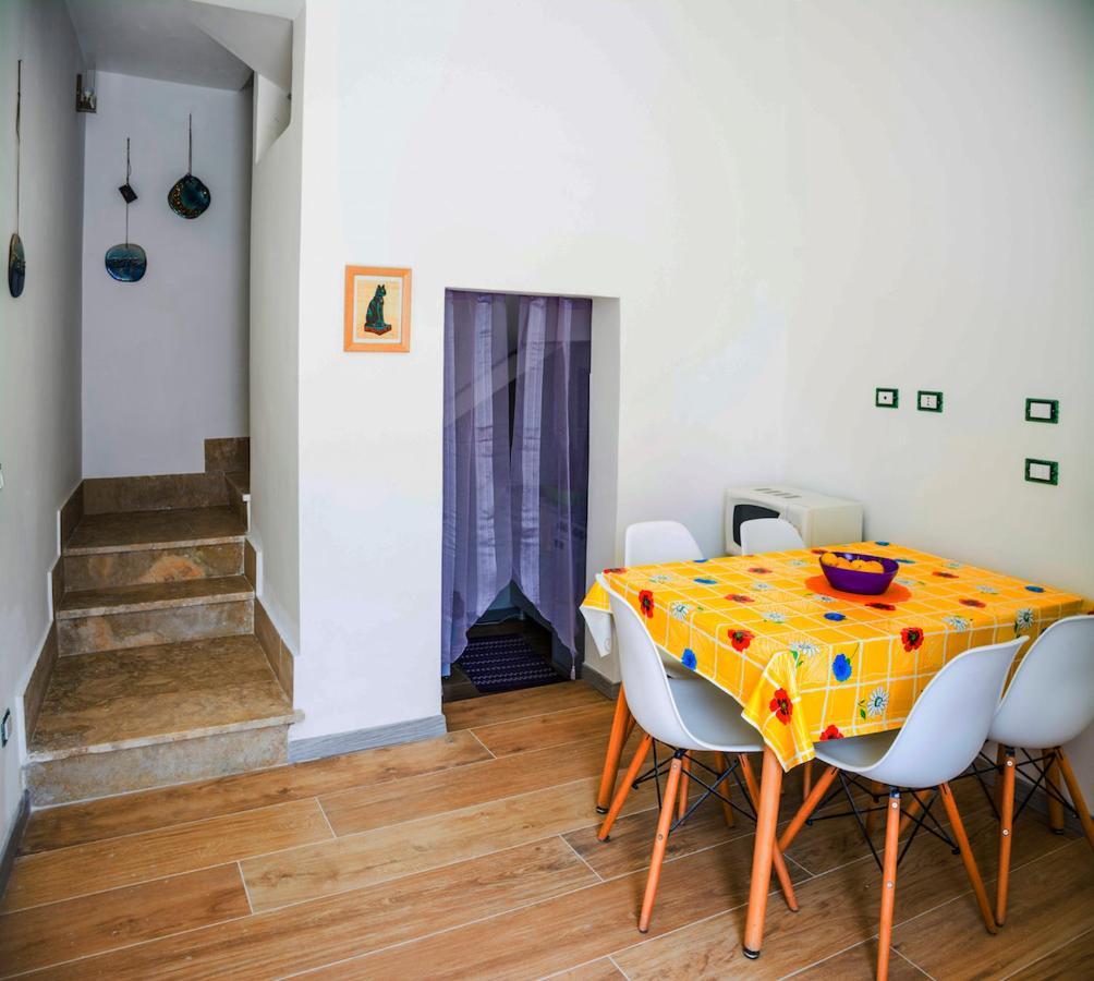 La Casa Di Penelope B&B E Noleggio Bici Elettriche 伊斯皮卡 外观 照片